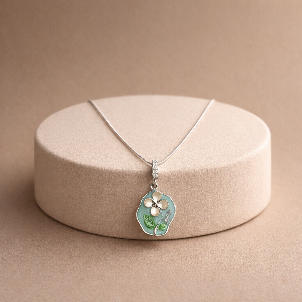 Verdelle Bloom Necklace